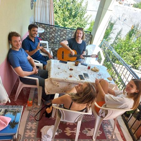 Adventurous Local Hostel Фетхіє Екстер'єр фото