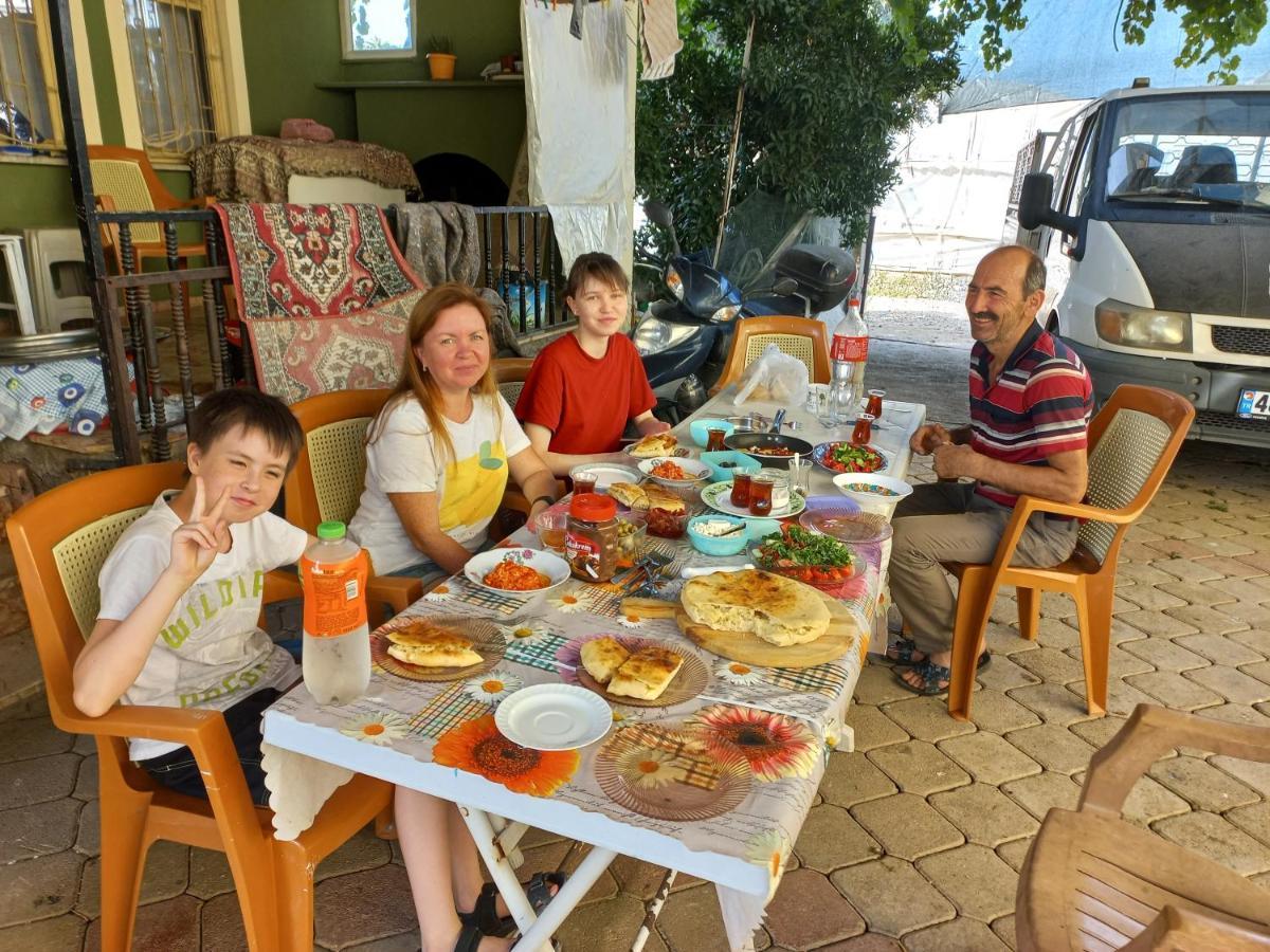 Adventurous Local Hostel Фетхіє Екстер'єр фото