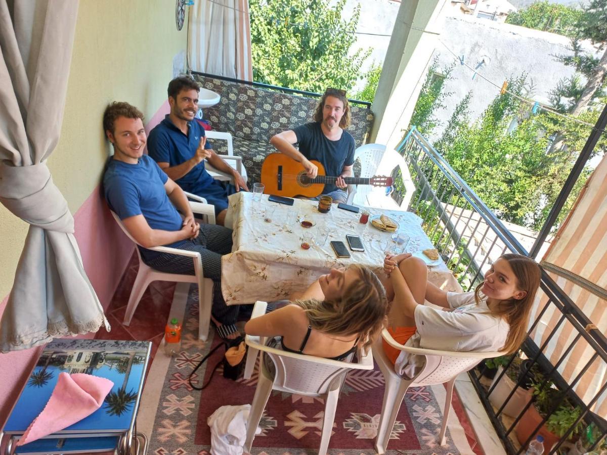 Adventurous Local Hostel Фетхіє Екстер'єр фото