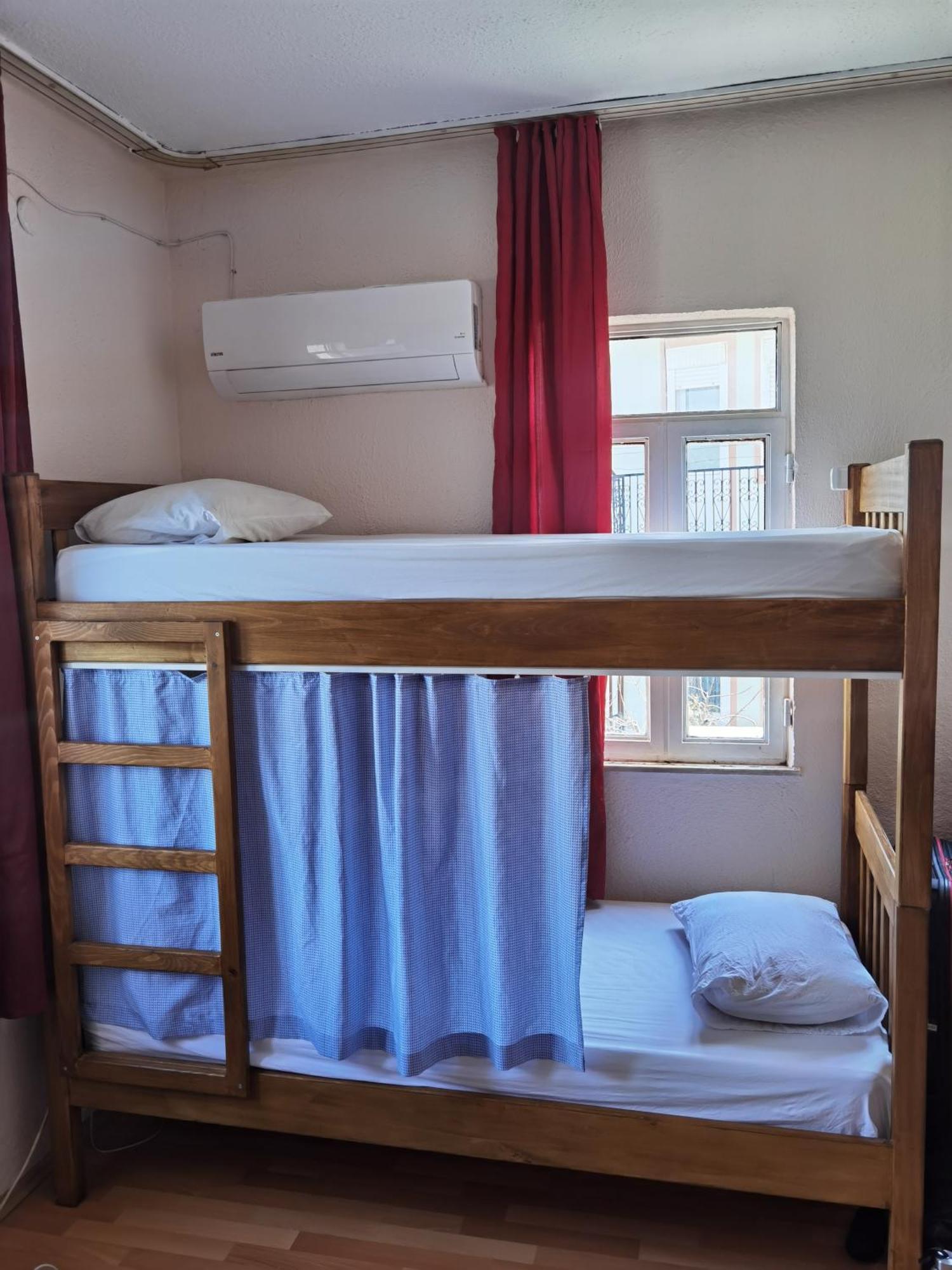 Adventurous Local Hostel Фетхіє Екстер'єр фото