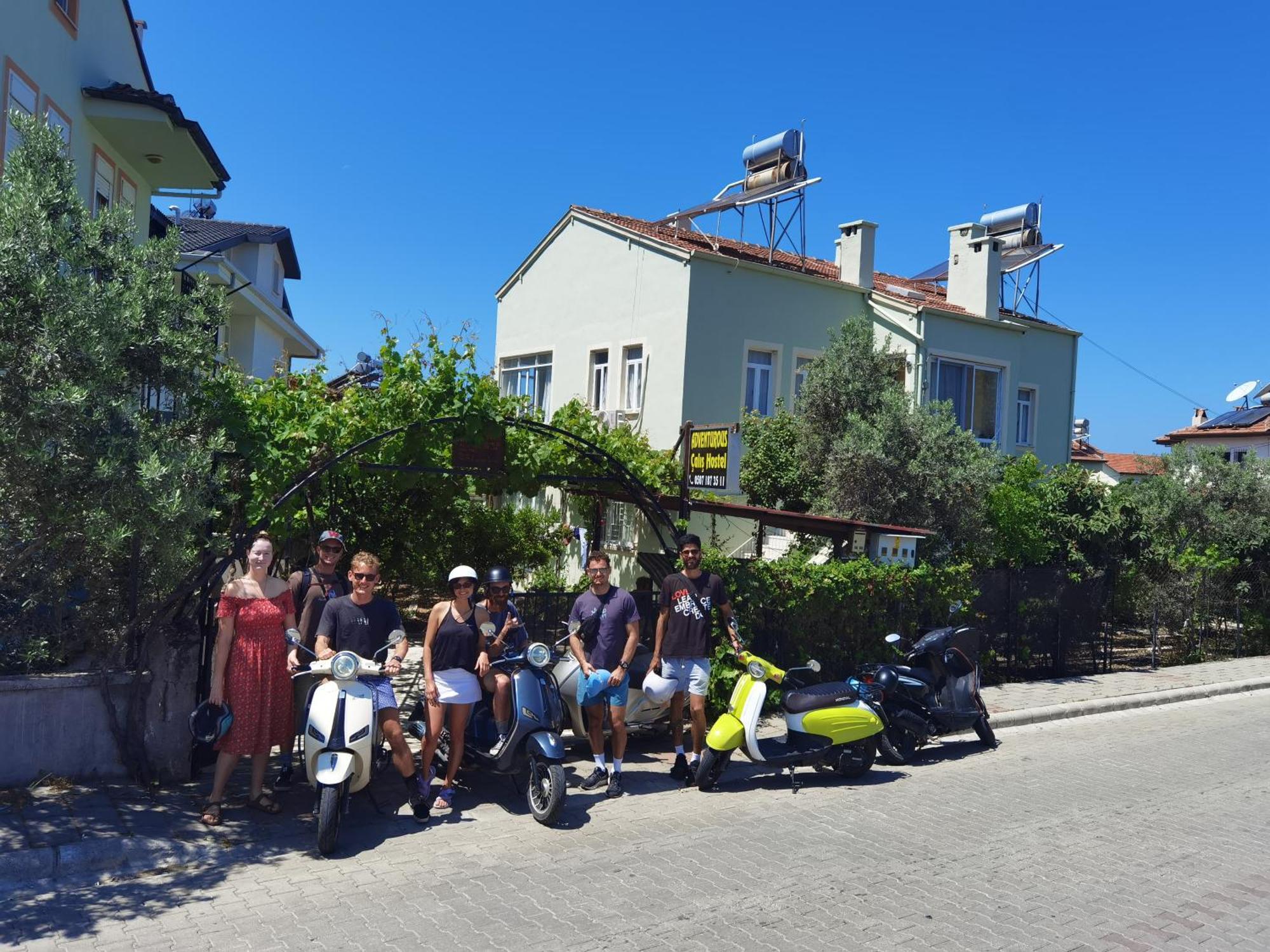 Adventurous Local Hostel Фетхіє Екстер'єр фото